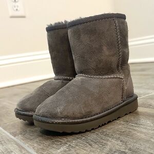 Ugg Classic Mini Toddler Boot - Size 8